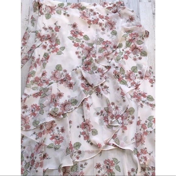 NWT Chelsea & Violet Wrap Skirt Floral Size Medium - Picture 5 of 14